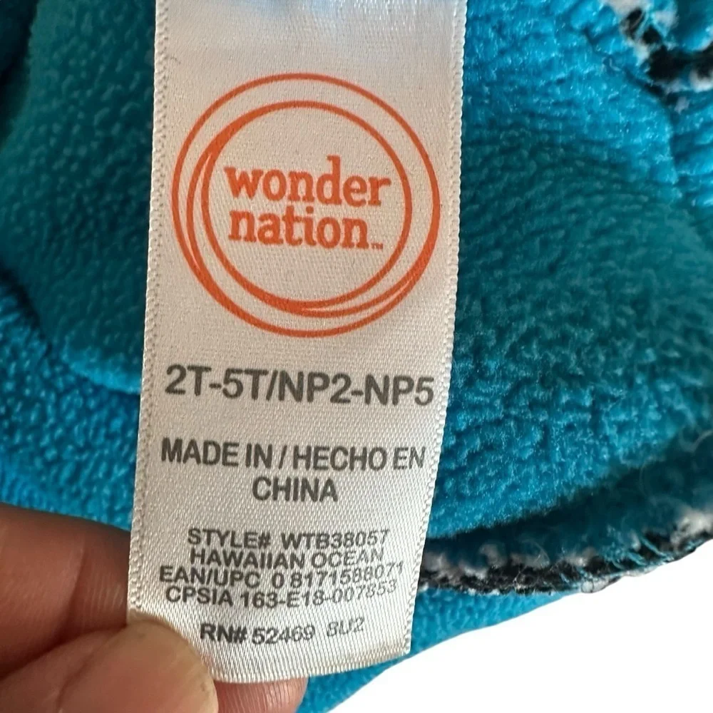 Wonder Nation Dog with Cape Knit Hat